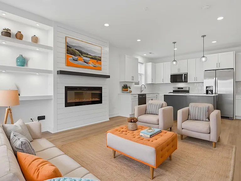 4841 S Prairie Ave #1 — Photo 4