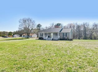 134 Village Green Dr, Callao, VA 22435