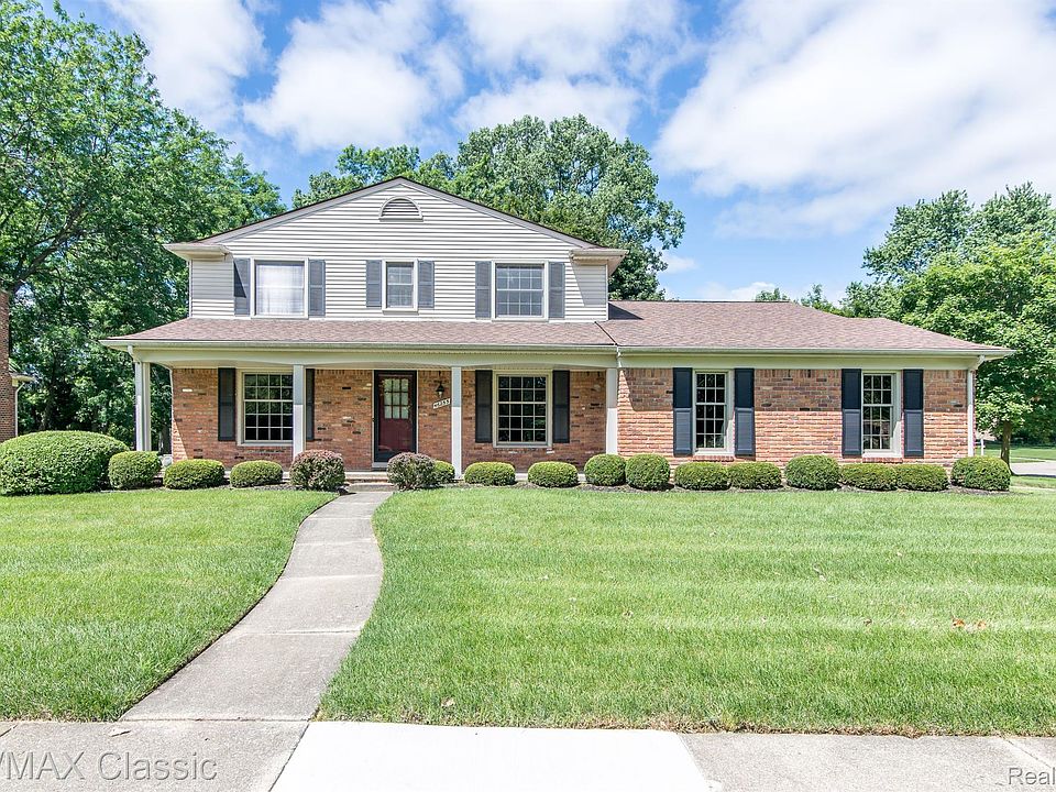 1st image of 46255 Forestwood Dr