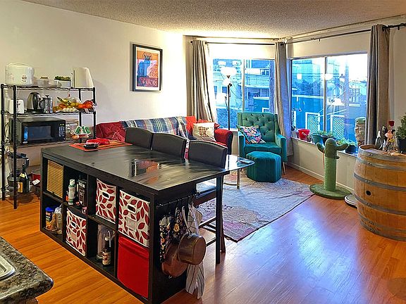 3rd image of 288 8th Ave APT 4