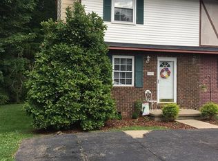 5023 Saint Patrick Cir, Charleston, WV 25313