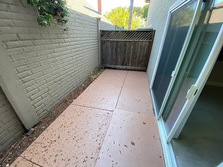 786 Reseda Dr #12 — Photo 10