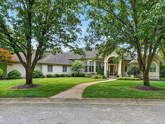 2nd image of 4539 E Foxmoor Ln