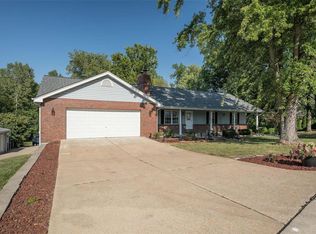 600 Highfield Dr, Saint Charles, MO