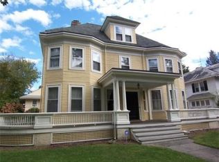 16 Whitman Rd, Worcester, MA 01609