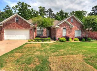 104 Duquesne Ct, Little Rock, AR 72223