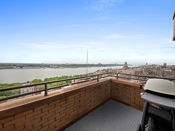 3rd image of 275 W 96th St #34CD