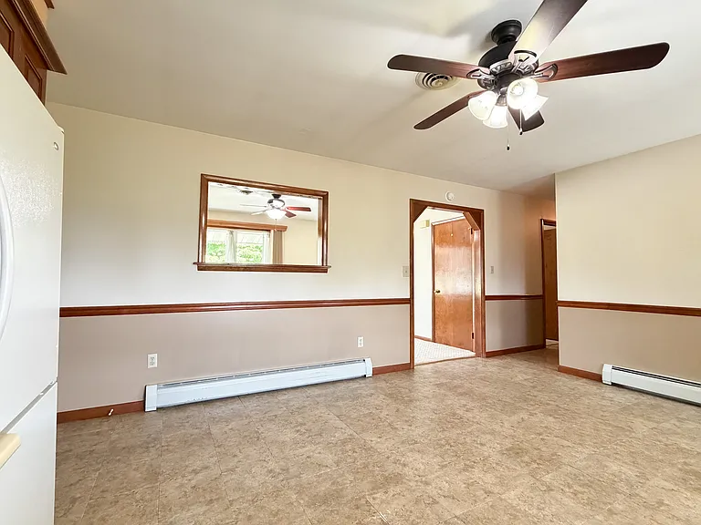 213 Hahnstown Rd — Photo 8