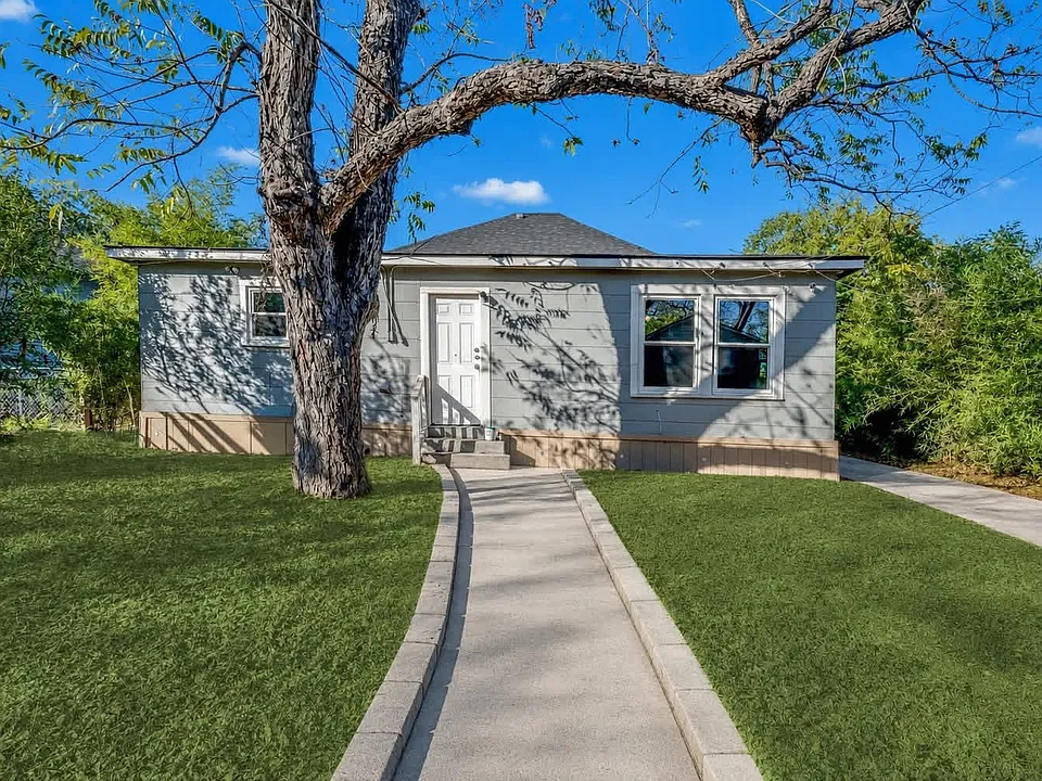 222 Belmont