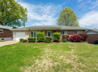 1115 Darding Dr, Saint Louis, MO