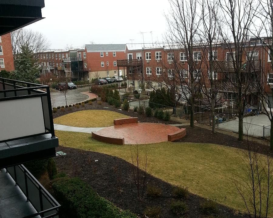 1st image of 1662 Bell Blvd #2