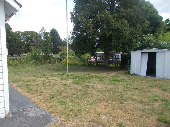 5th image of 31 Coleman Ave