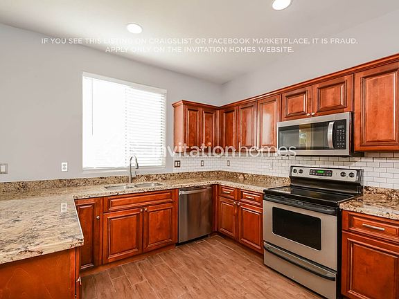 5th image of 25083 N 67th Dr