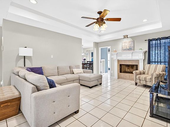 5th image of 4226 Valley Cir