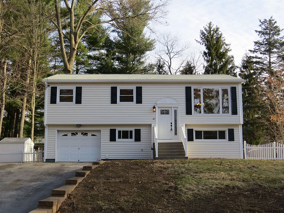 1st image of 47 Oakwood Blvd