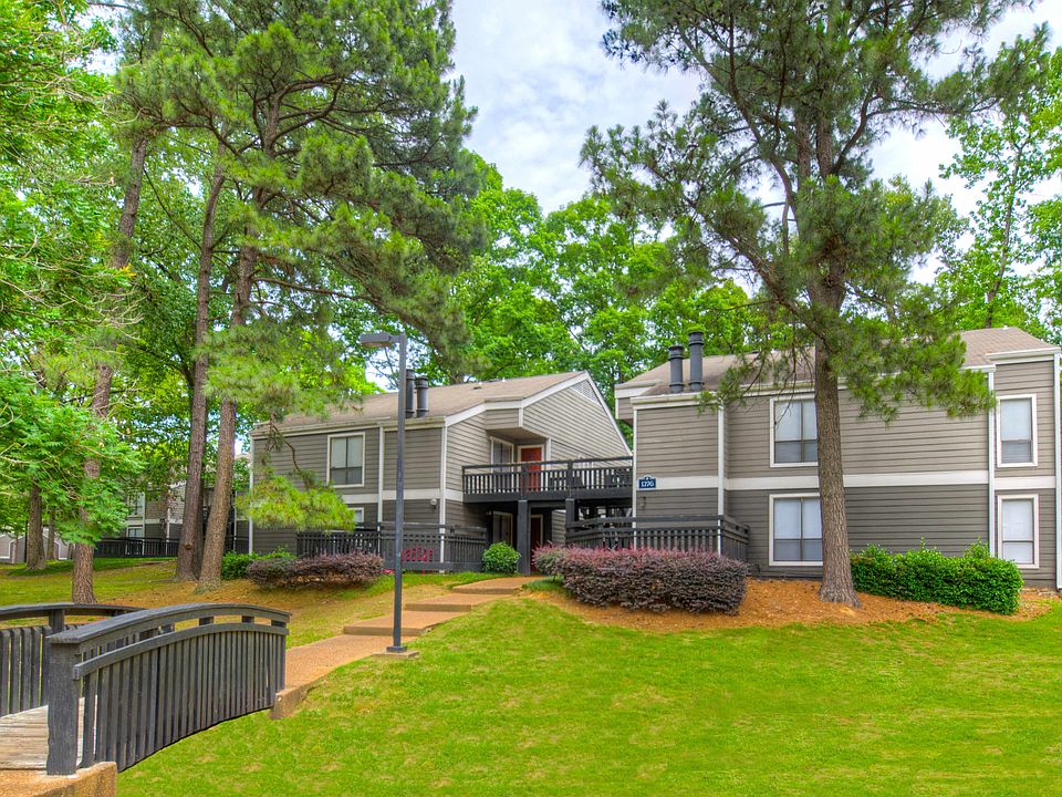 1st image of 1400 Greenbrook Pkwy #Bb65463