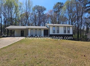 6604 Forestdale Ln, Douglasville, GA 30135