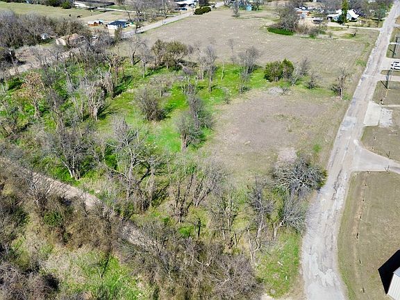 3rd image of LOT 8 F St