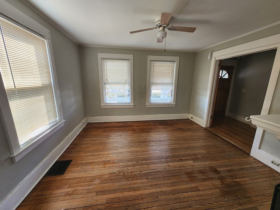 1st image of 33 Lafayette St Floor 2