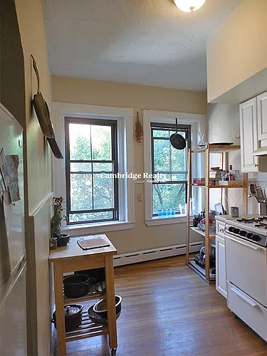 114 Willow St #3T Photo 1
