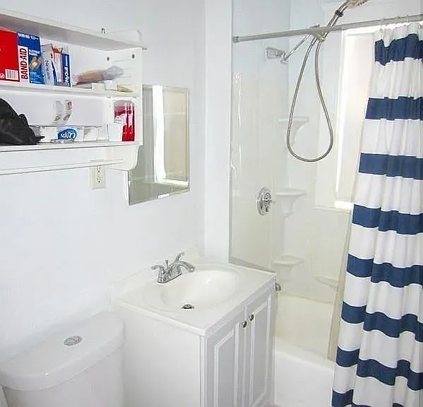 17 Frederick Ave #1 — Photo 5