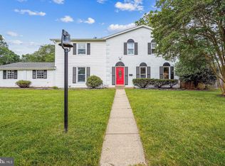 650 Stuart Ct, Herndon, VA 20170