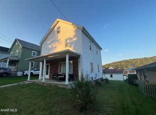 442 Jackson St, Summerhill, PA 15958