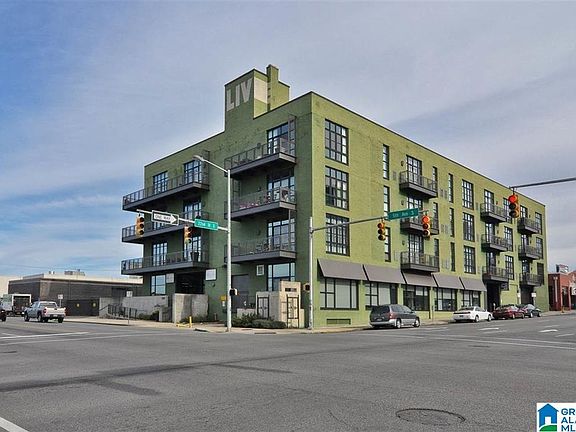 3rd image of 2201 5th Ave S Unit 303