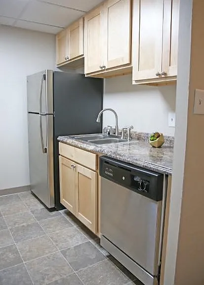 Oakwood Apartments — Photo 1