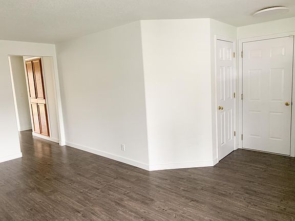 5th image of 16505 NE 13th St