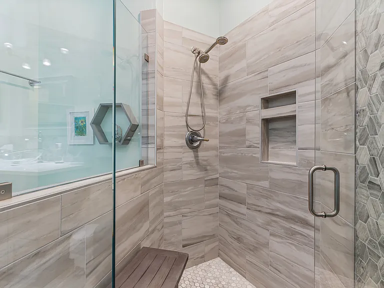 565 Rarity Bay Pkwy #206 — Photo 21