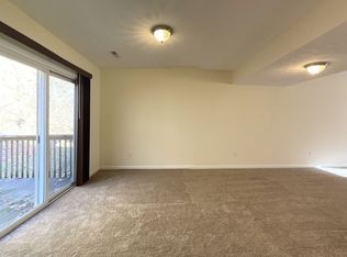 246 Tacketts Branch Rd UNIT 7, Hurricane, WV 25526