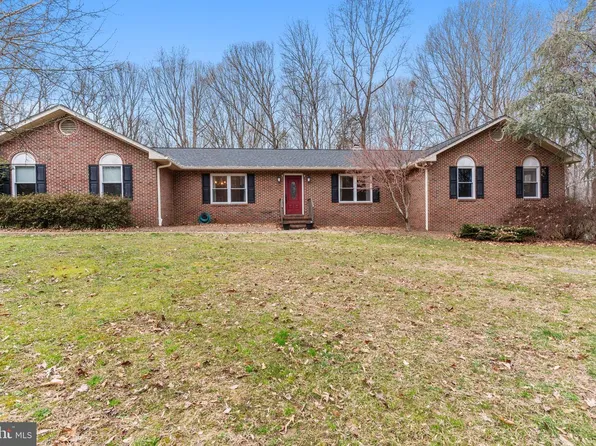 8100 Simpson Farm Rd, Owings, MD 20736