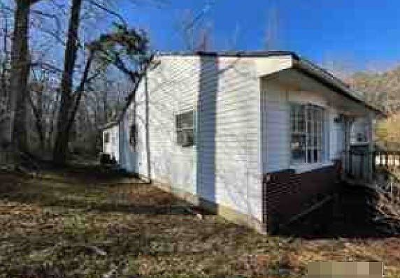 2nd image of 1318 Sussex Dr