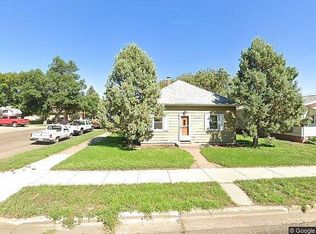 120 1st Ave NE, Beulah, ND 58523