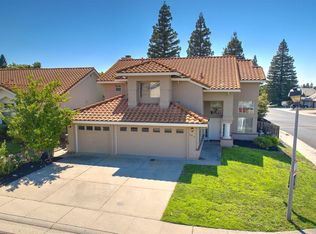 2916 Avon Rd, Rocklin, CA 95765