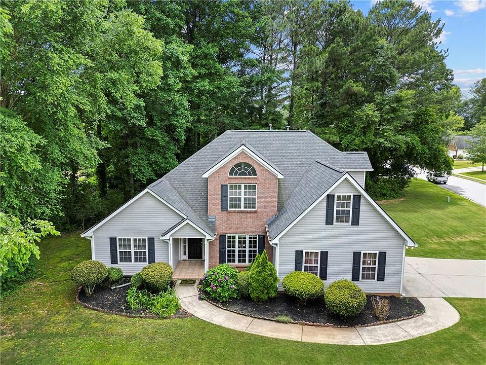 1st image of 504 Bradford Park Ct