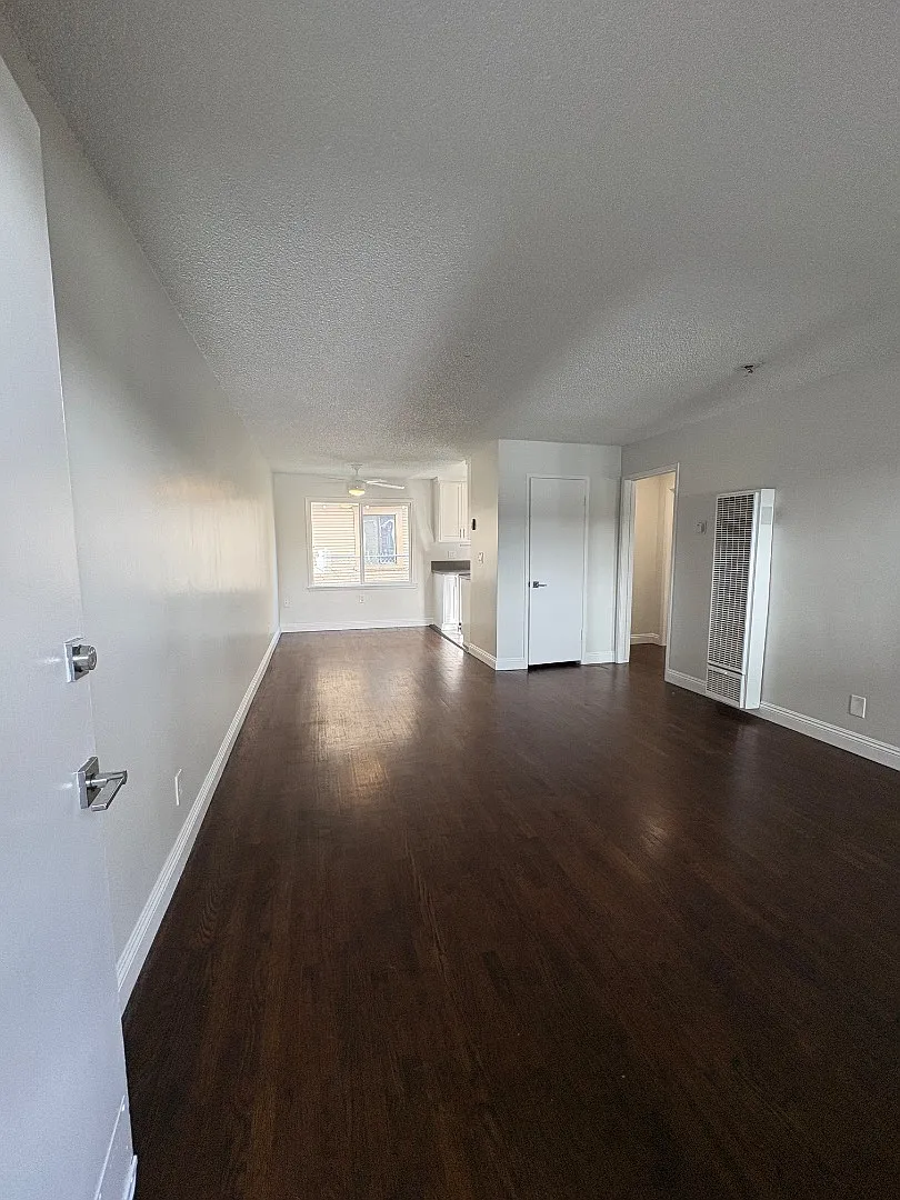 1260 2nd Street - #6 — Photo 2