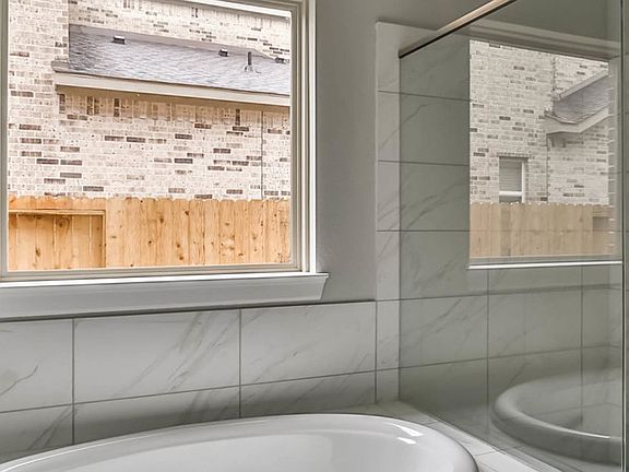 Plan 5059 Owner Bath
