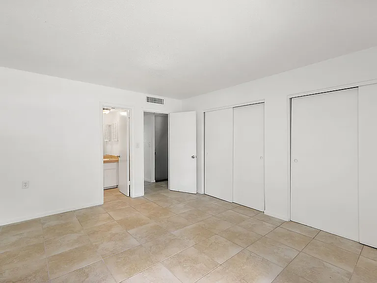430 Euclid Ave #3 — Photo 11