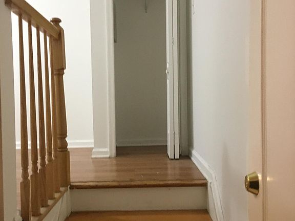 5th image of 229 Wellington Ct #2