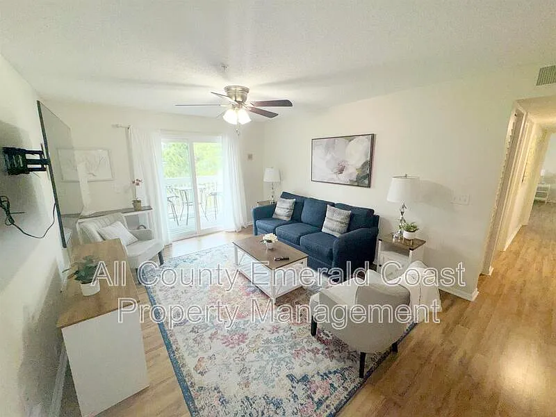2 bed, 2.0 bath, 1013 sqft, $2,095 — Photo 4