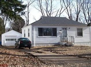 7841 Madison Dr, Saint Louis, MO 63133