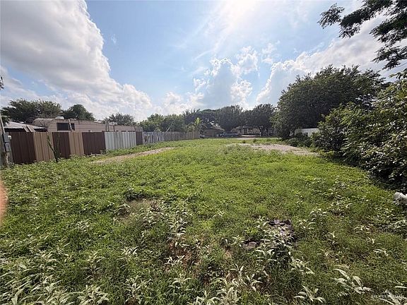 2nd image of 8020 Locker Ave