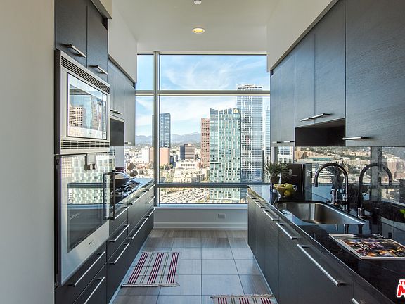 3rd image of 900 W Olympic Blvd Unit 33