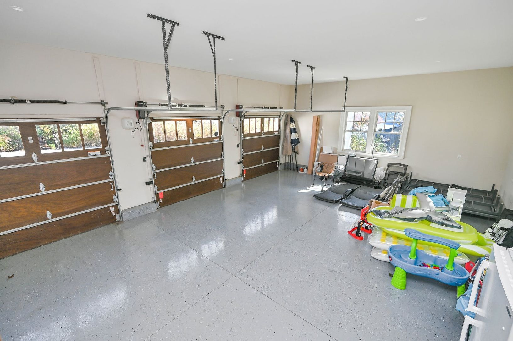  3 car garage