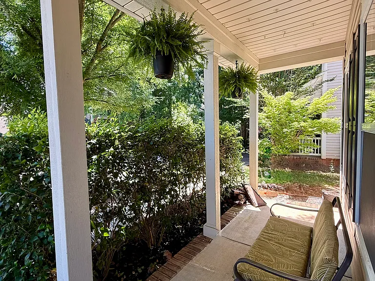 7007 McLothian Ln — Photo 6