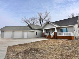 2190 337th St, North English, IA 52316
