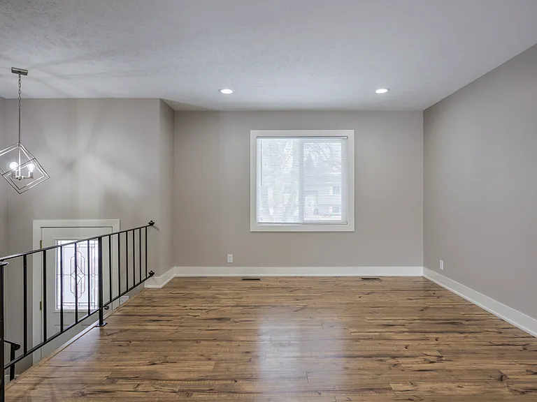 13511 Schirra St — Photo 13