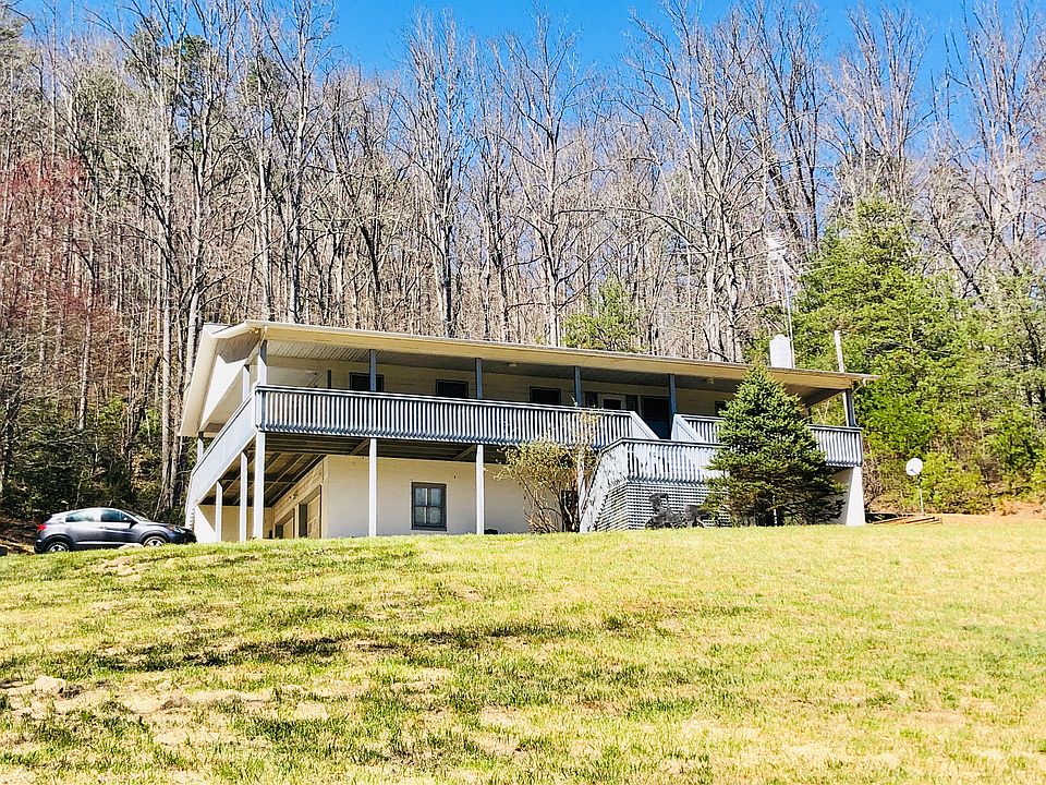 2nd image of 33 Cane Creek Rd